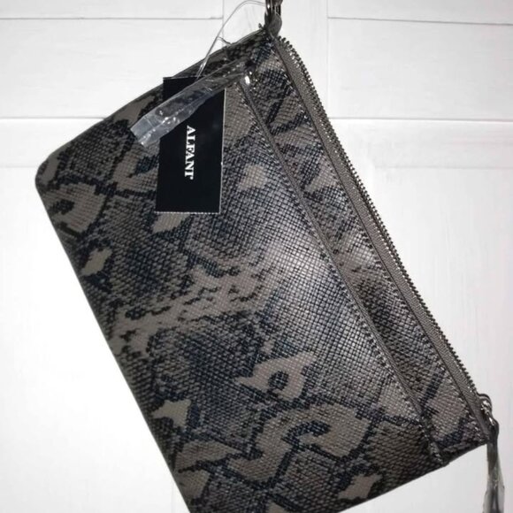 Alfani Gray/Black Snakeskin Cluch - Picture 1 of 3